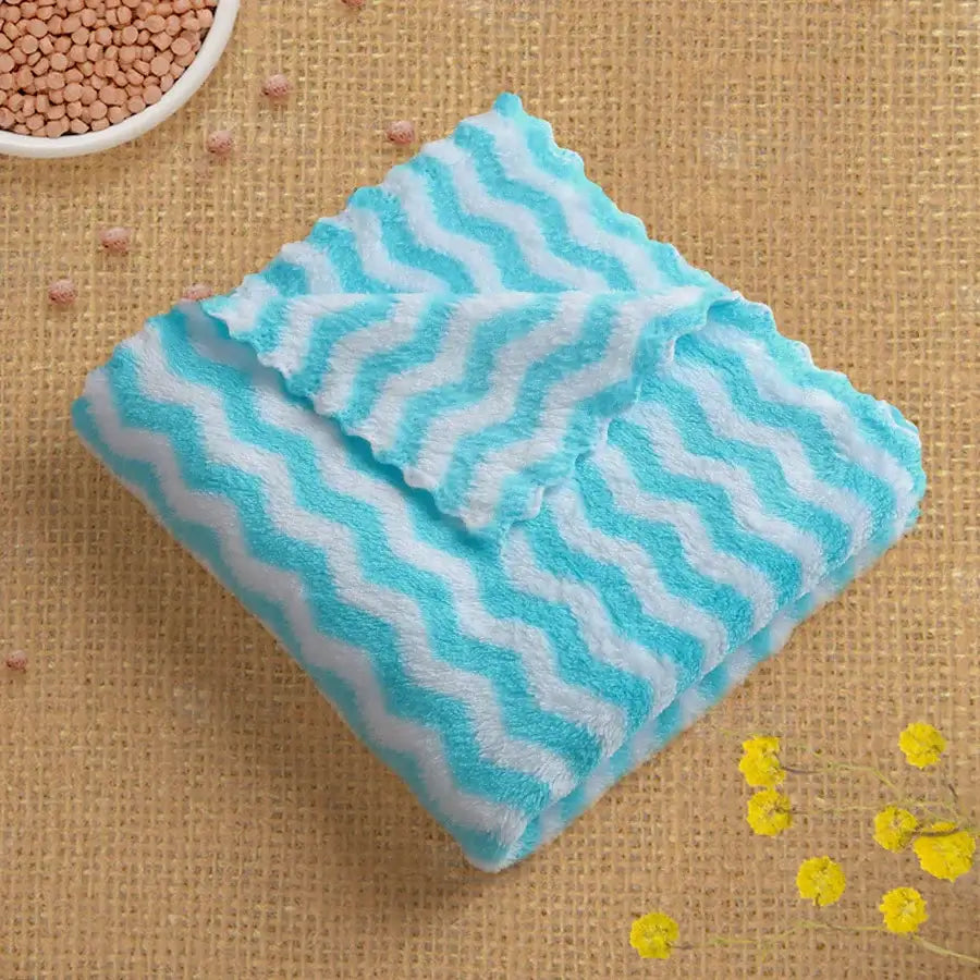 Quick-Dry Absorbent Towel for Dogs and Cats